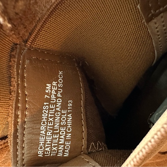 Steve Madden ankle boot Steve Madden Addy - Cognac Suede Bootie Color: Tan NWT - Picture 8 of 9